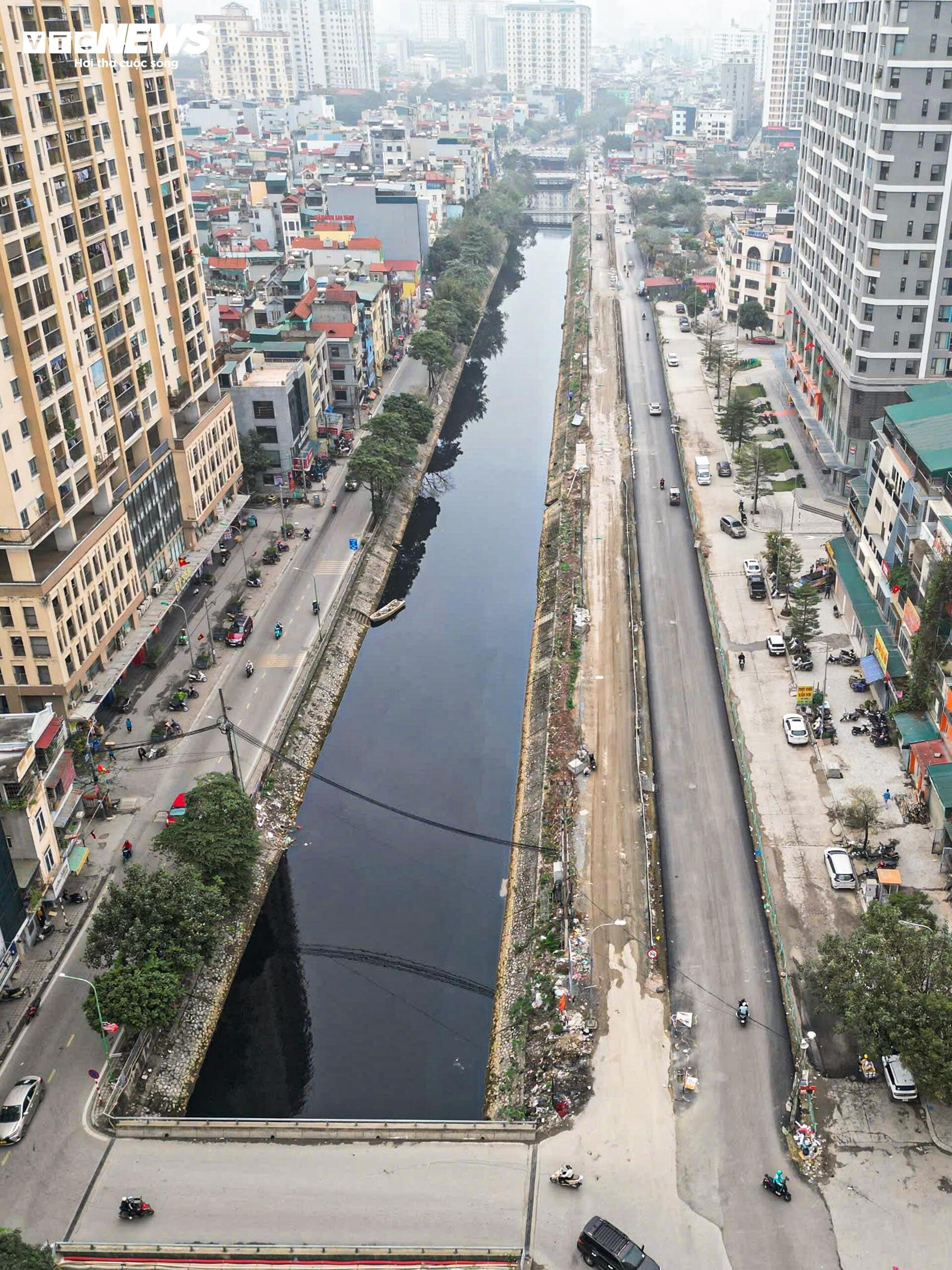 Diện mạo mới của đoạn đường từng chi chít ‘ổ voi, ổ gà’ ở Hà Nội - Ảnh 4