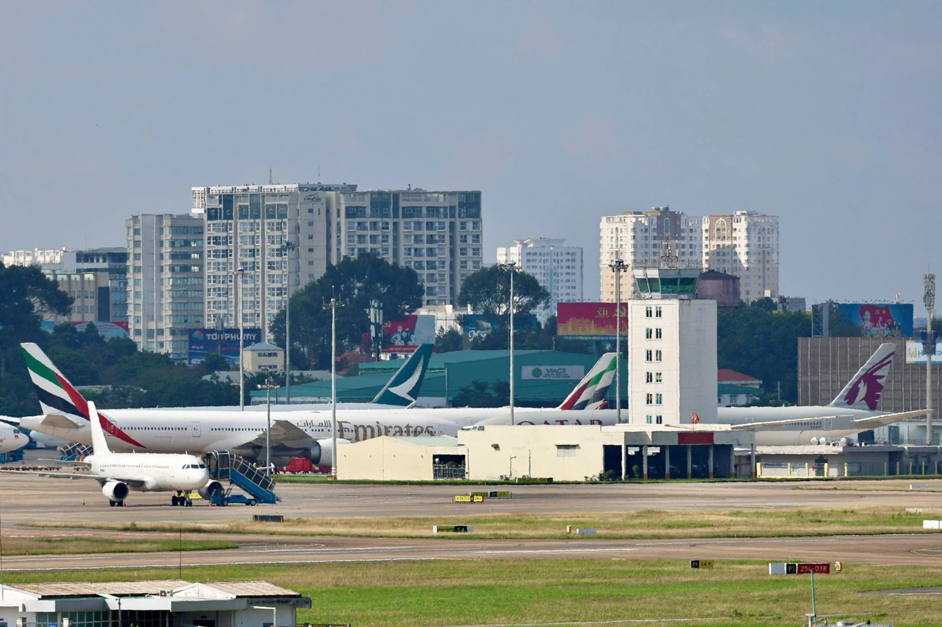 Việt Nam áp dụng phương án đặc biệt với các hãng bay Trung Đông - Ảnh 2