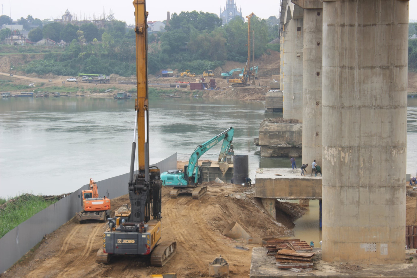 Chi 74 tỷ đồng sửa cầu Sông Lô - Ảnh 5