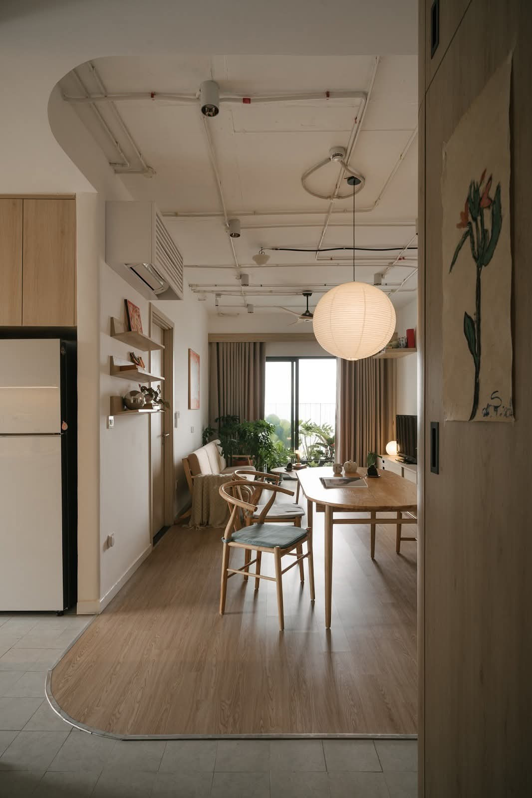 Thiết kế tinh tế của căn hộ 76m2 của gia chủ trẻ - Ảnh 2