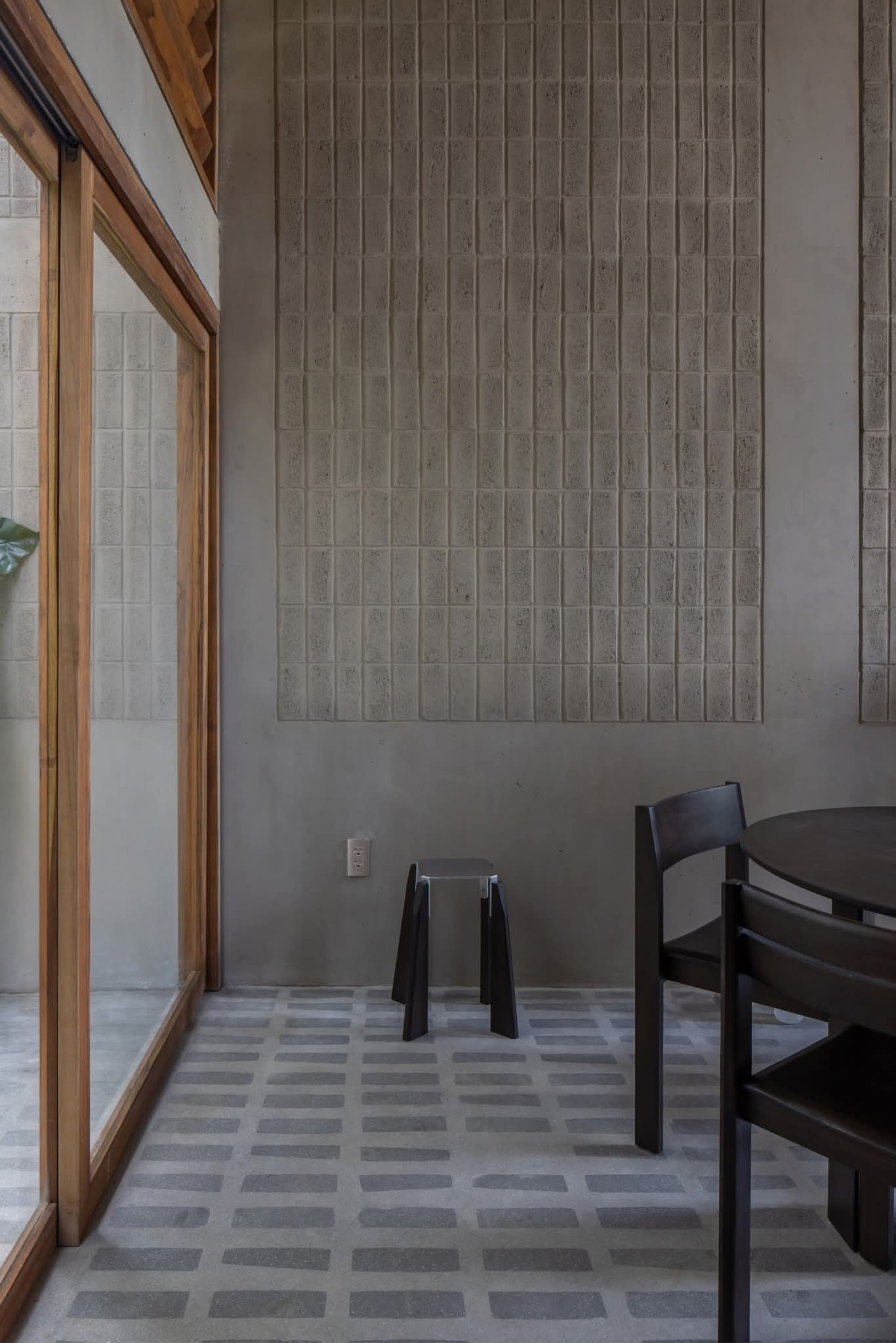 Thiết kế tích hợp sinh thái và không gian sống linh hoạt trong nhà ống - Ảnh 11