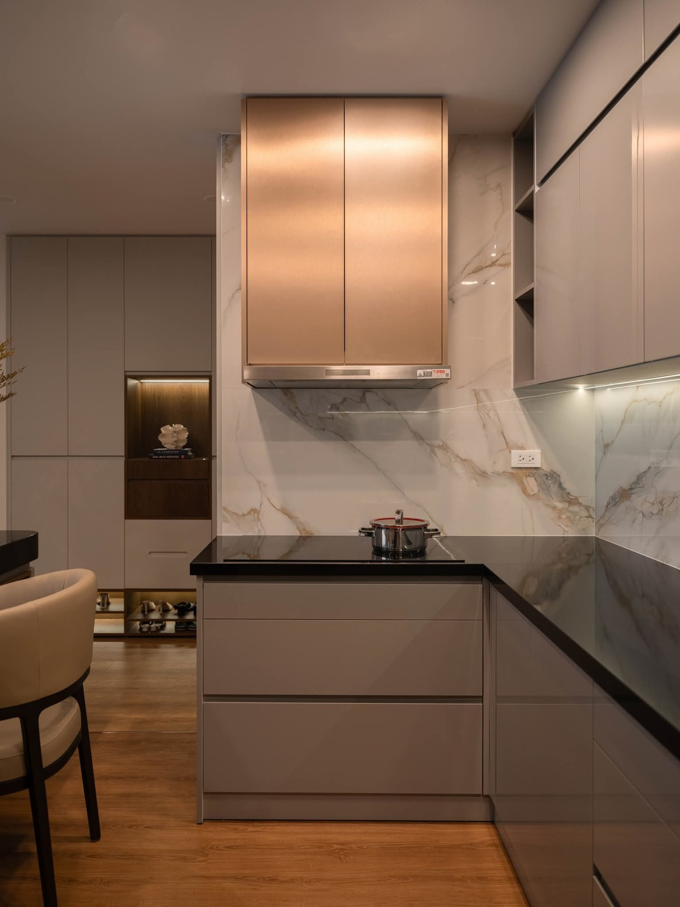 Căn hộ 'U50' với không gian sự tiện nghi, ấm áp - Ảnh 8