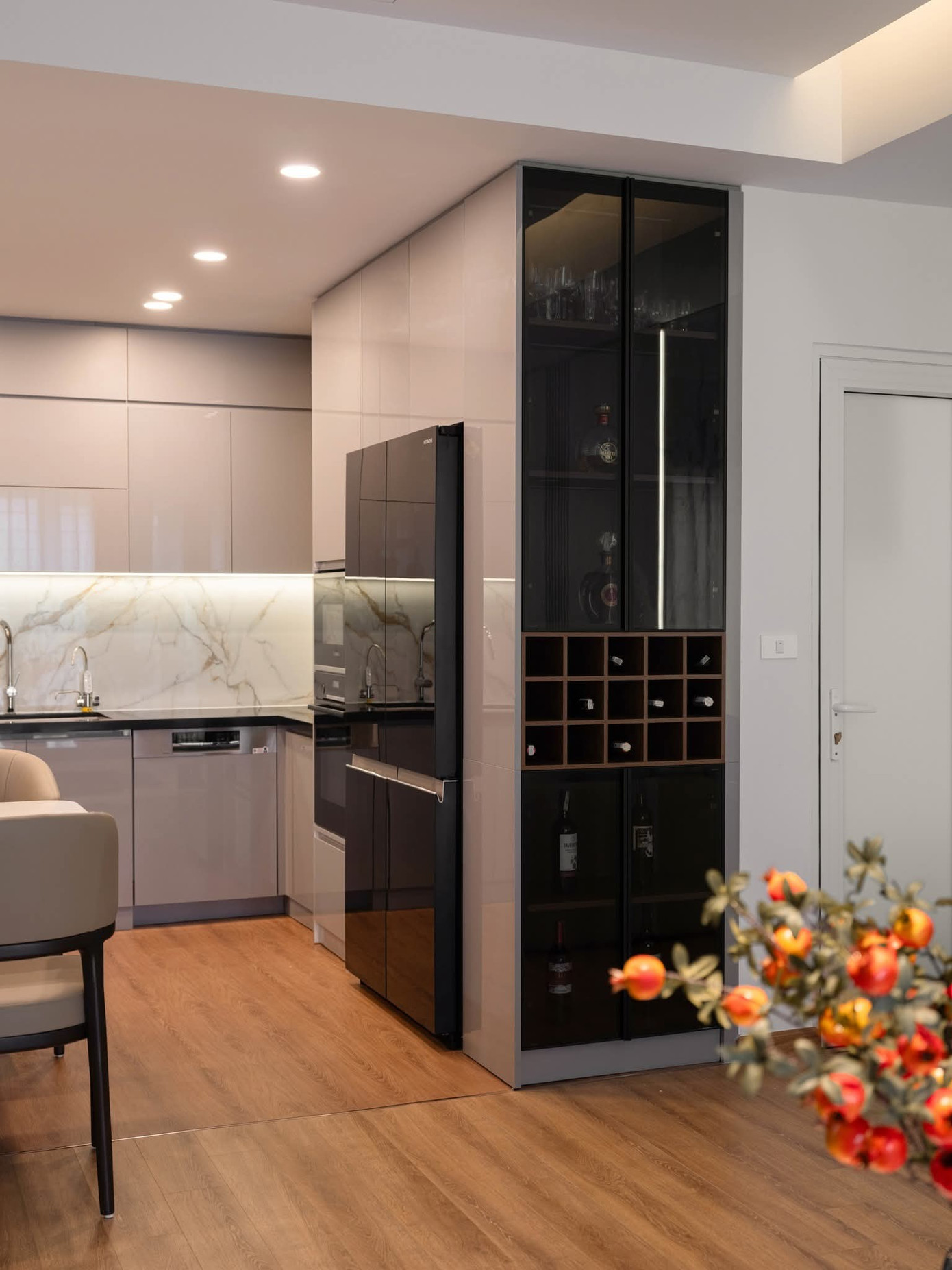 Căn hộ 'U50' với không gian sự tiện nghi, ấm áp - Ảnh 9