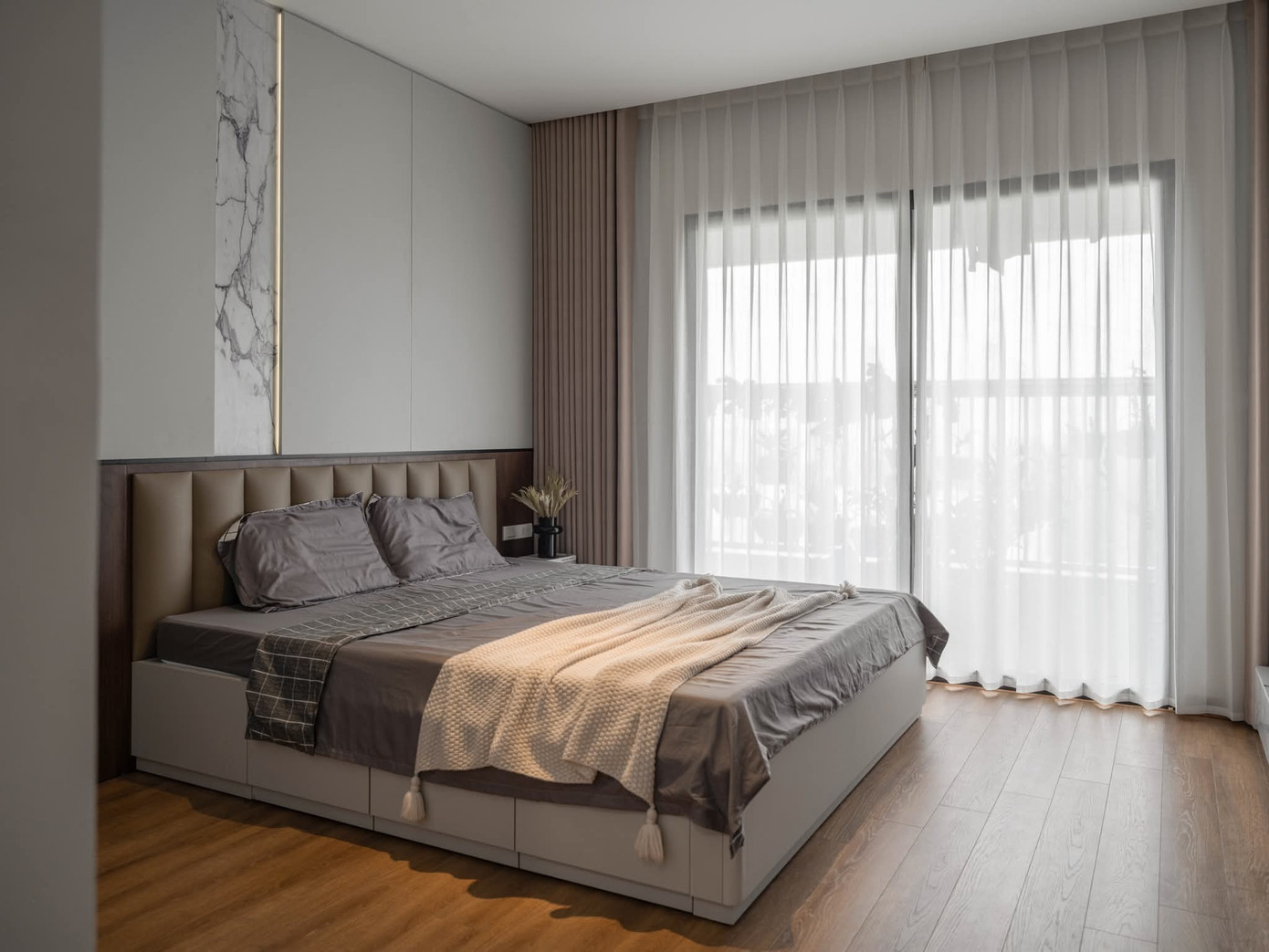 Căn hộ 'U50' với không gian sự tiện nghi, ấm áp - Ảnh 11