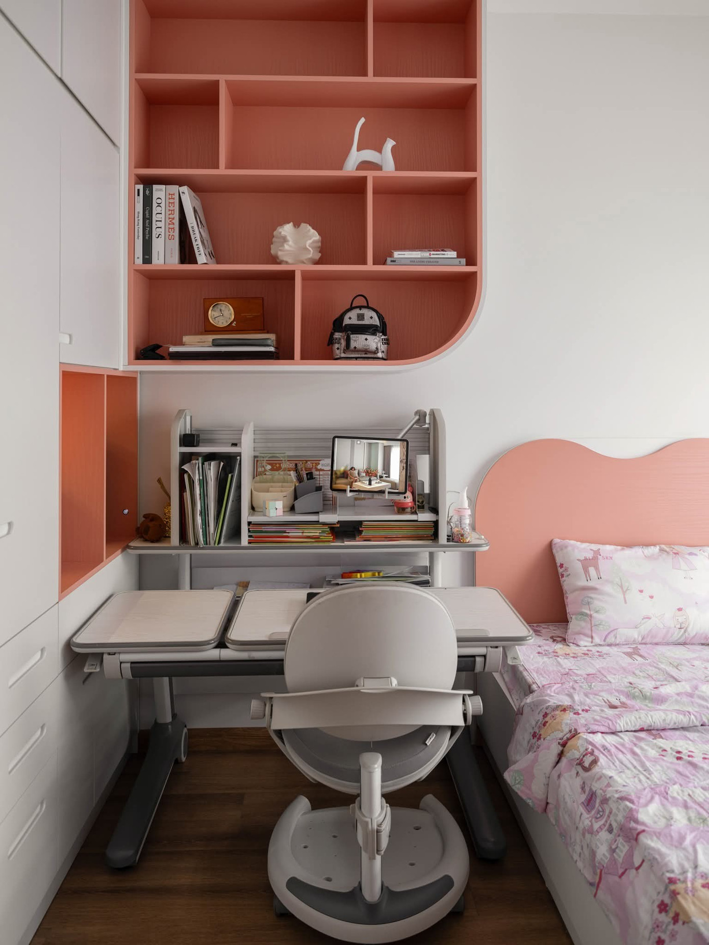 Căn hộ 'U50' với không gian sự tiện nghi, ấm áp - Ảnh 15