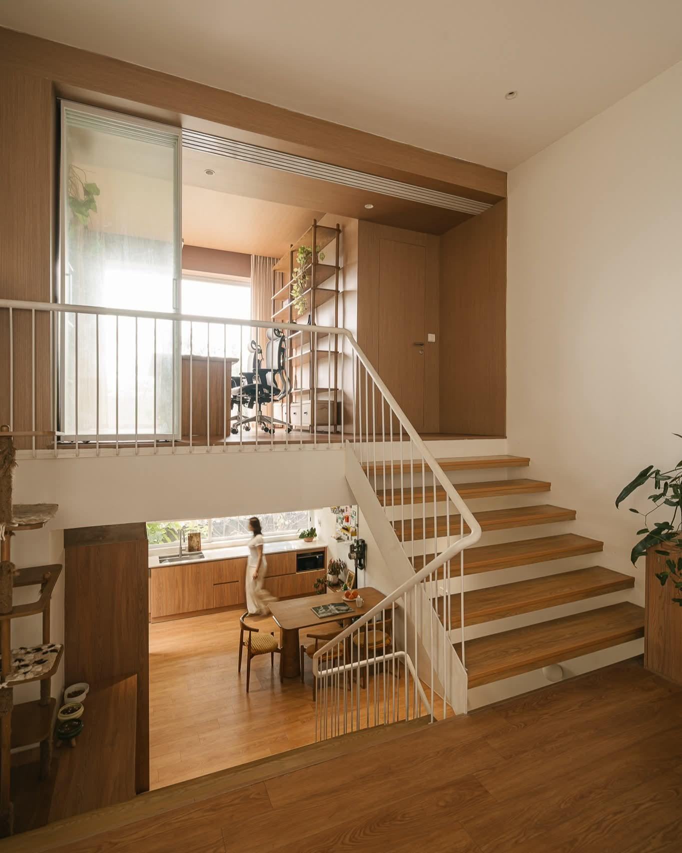 Ngôi nhà trẻ trung với nhiều sắc màu phối trộn - Ảnh 9