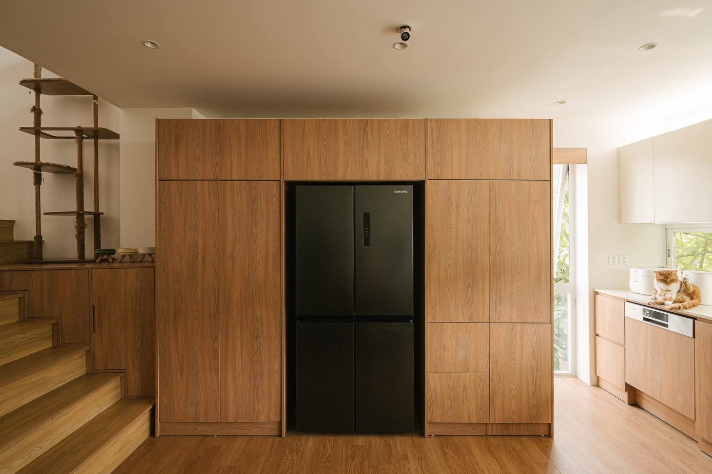 Ngôi nhà trẻ trung với nhiều sắc màu phối trộn - Ảnh 21