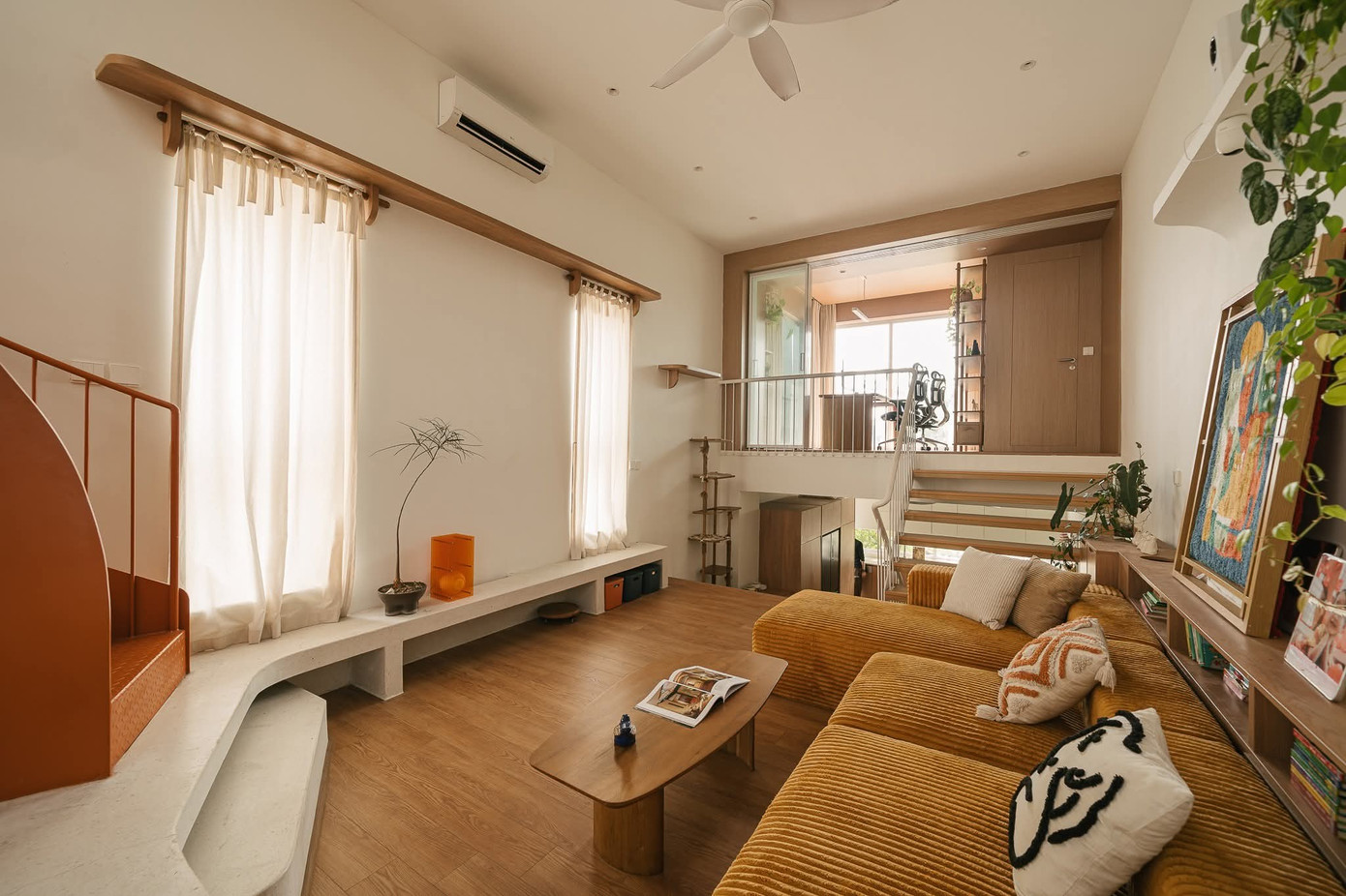 Ngôi nhà trẻ trung với nhiều sắc màu phối trộn - Ảnh 13