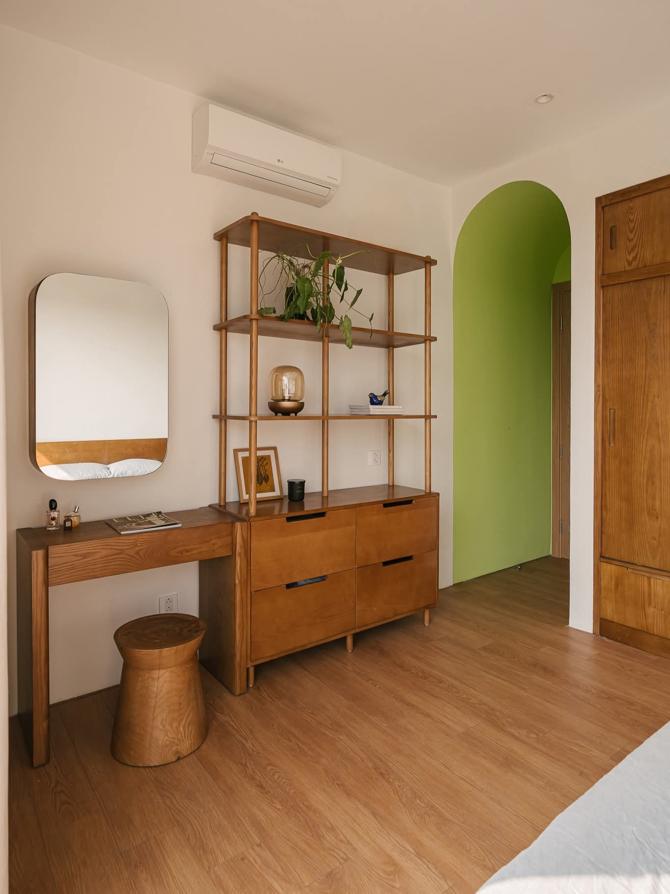 Ngôi nhà trẻ trung với nhiều sắc màu phối trộn - Ảnh 27