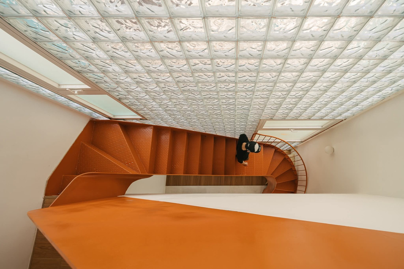 Ngôi nhà trẻ trung với nhiều sắc màu phối trộn - Ảnh 3