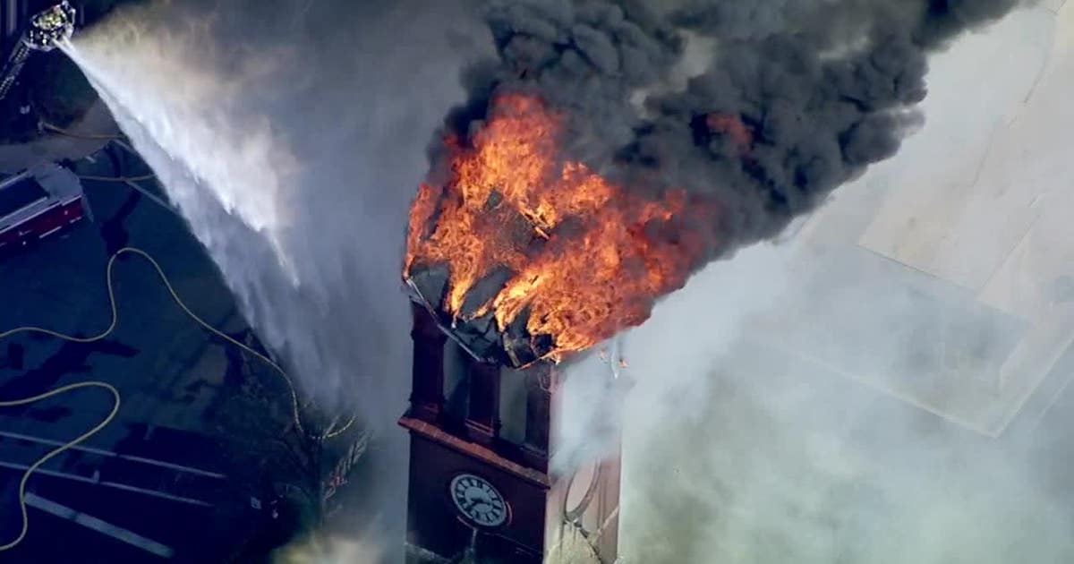 Sự cố cháy nổ dồn dập tại Mỹ: Nhà máy lọc dầu phát nổ, khói đen đặc bao trùm; tòa án 130 năm tuổi bốc cháy - Ảnh 7