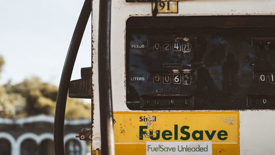 Chỉ còn dầu đủ dùng trong 3 tuần, một nước Đông Nam Á ‘cầu cứu’ Nga - Ảnh 1