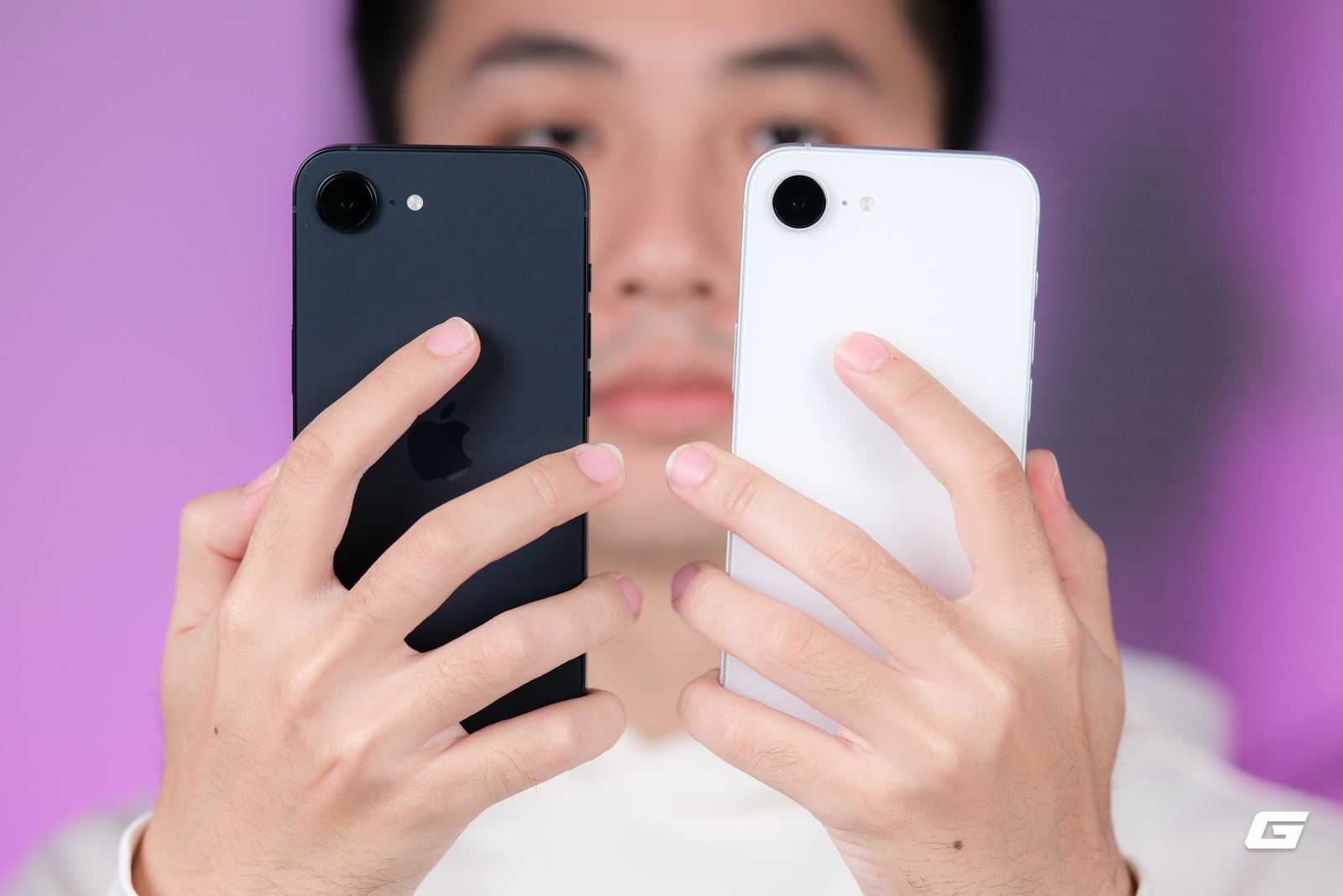 Trên tay đủ 3 màu iPhone 17e chính hãng: Thiết kế không đổi, màu hồng là điểm nhấn, hiệu năng cực mạnh, giá 18 triệu - Ảnh 13