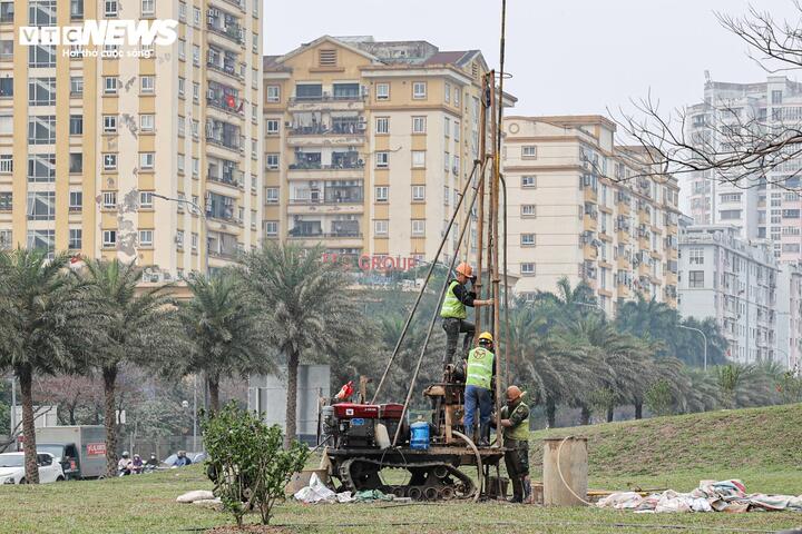 Tuyến Metro số 5 Văn Cao - Hoà Lạc 65.000 tỷ đồng gấp rút giải phóng mặt bằng - Ảnh 4