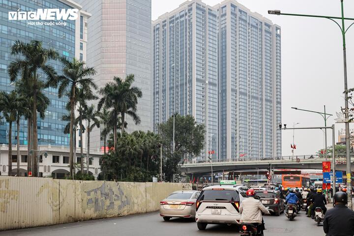 Tuyến Metro số 5 Văn Cao - Hoà Lạc 65.000 tỷ đồng gấp rút giải phóng mặt bằng - Ảnh 20