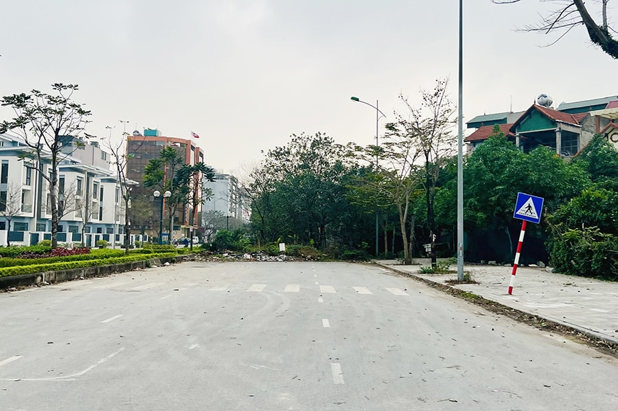 Dự án đường Lê Quang Đạo kéo dài đoạn qua phường Dương Nội: "Nút thắt" 200m chưa được gỡ! - Ảnh 1