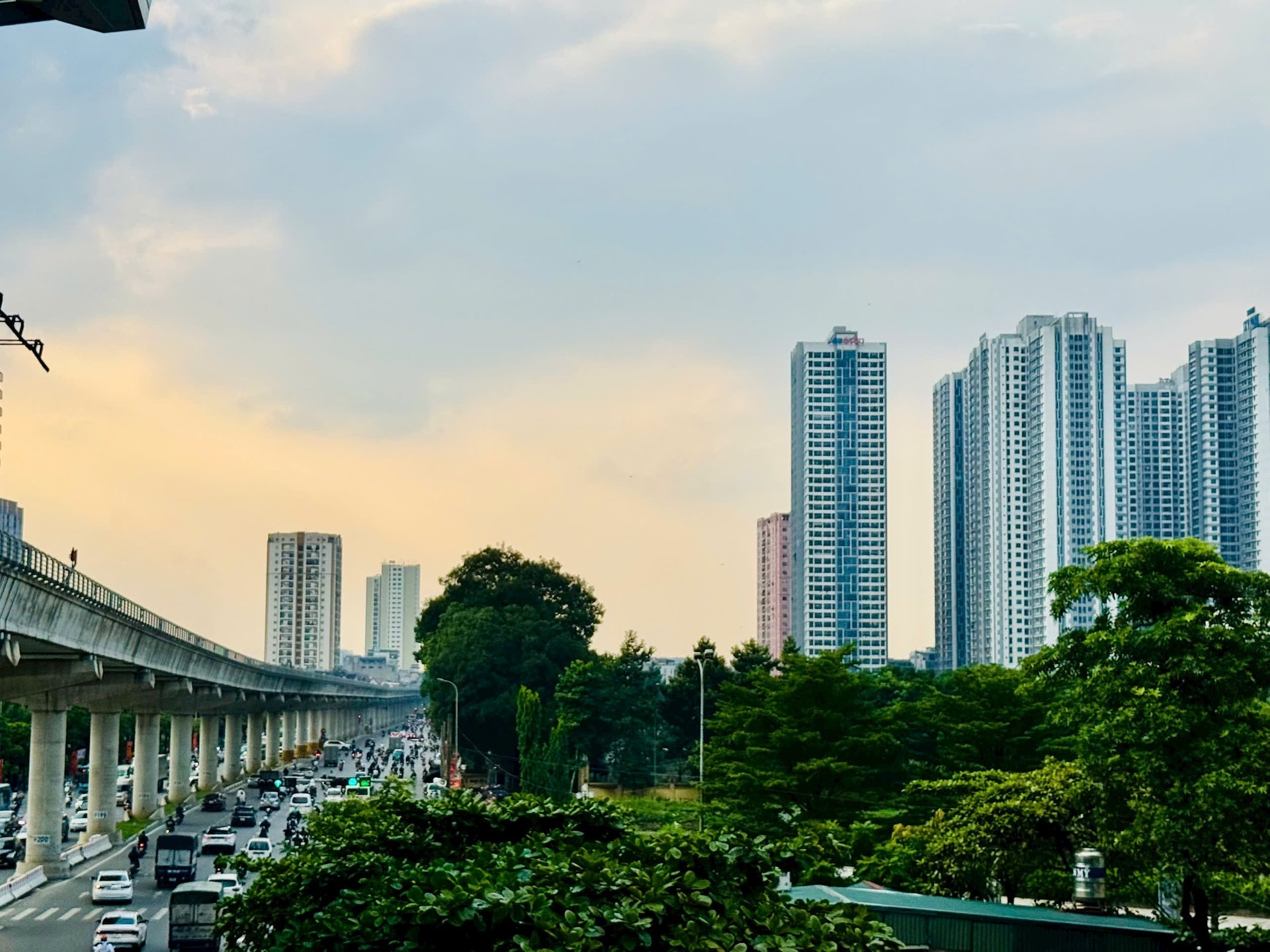 Đầu tư công 1 triệu tỷ đồng: “Đòn bẩy” mới cho thị trường bất động sản - Ảnh 1