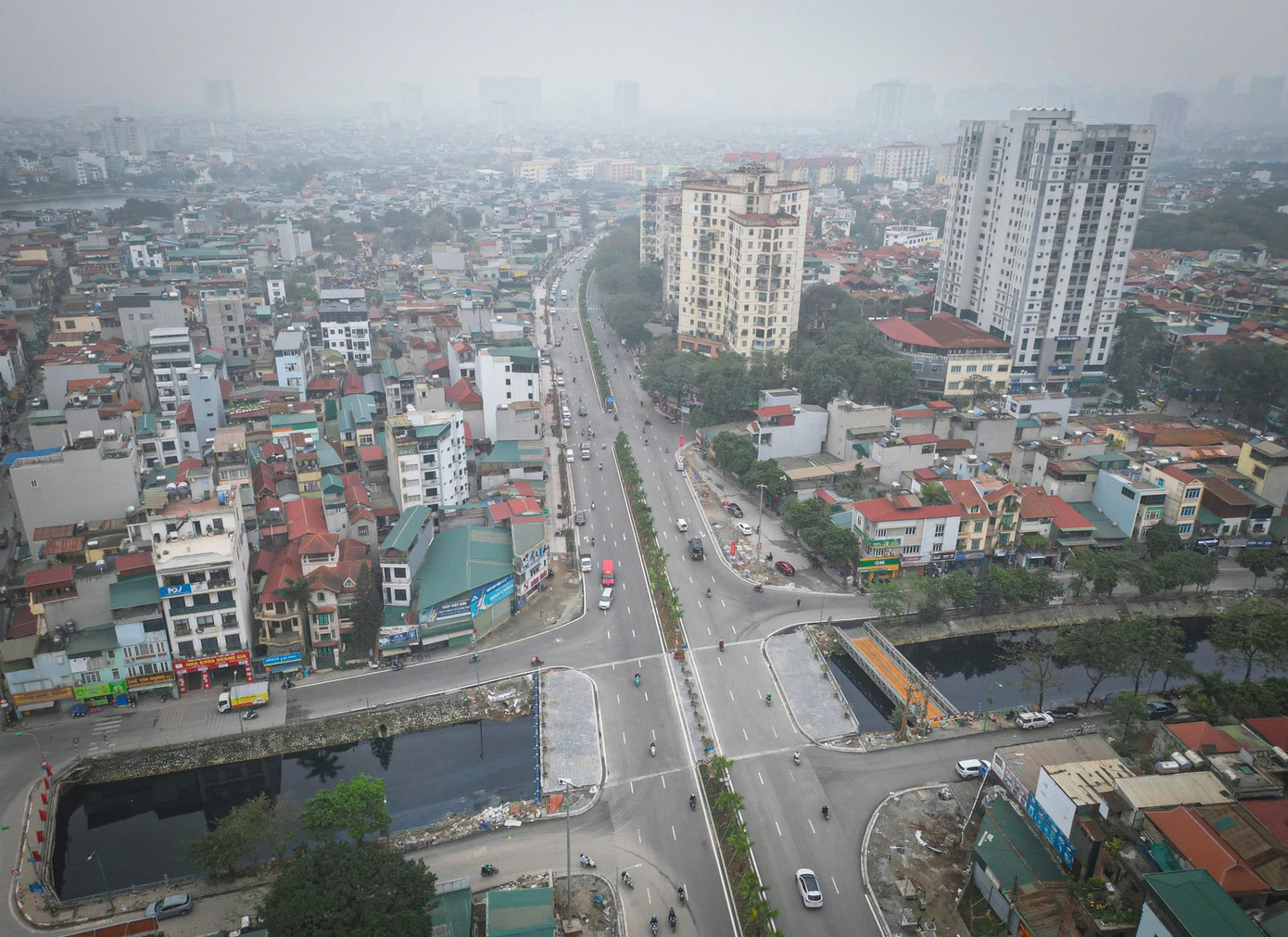 Diện mạo mới tuyến đường nhiều năm xuống cấp ở phía Nam Thủ đô - Ảnh 1