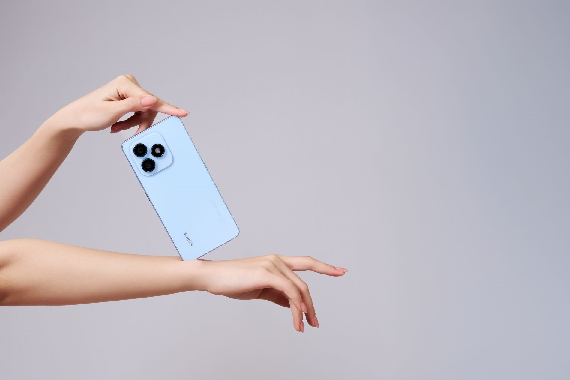 Apple, Samsung nhìn đây mà học tập: HONOR ra mắt tại Việt Nam mẫu smartphone pin 7.000 mAh nhưng mỏng đúng 7,5 mm - Ảnh 1