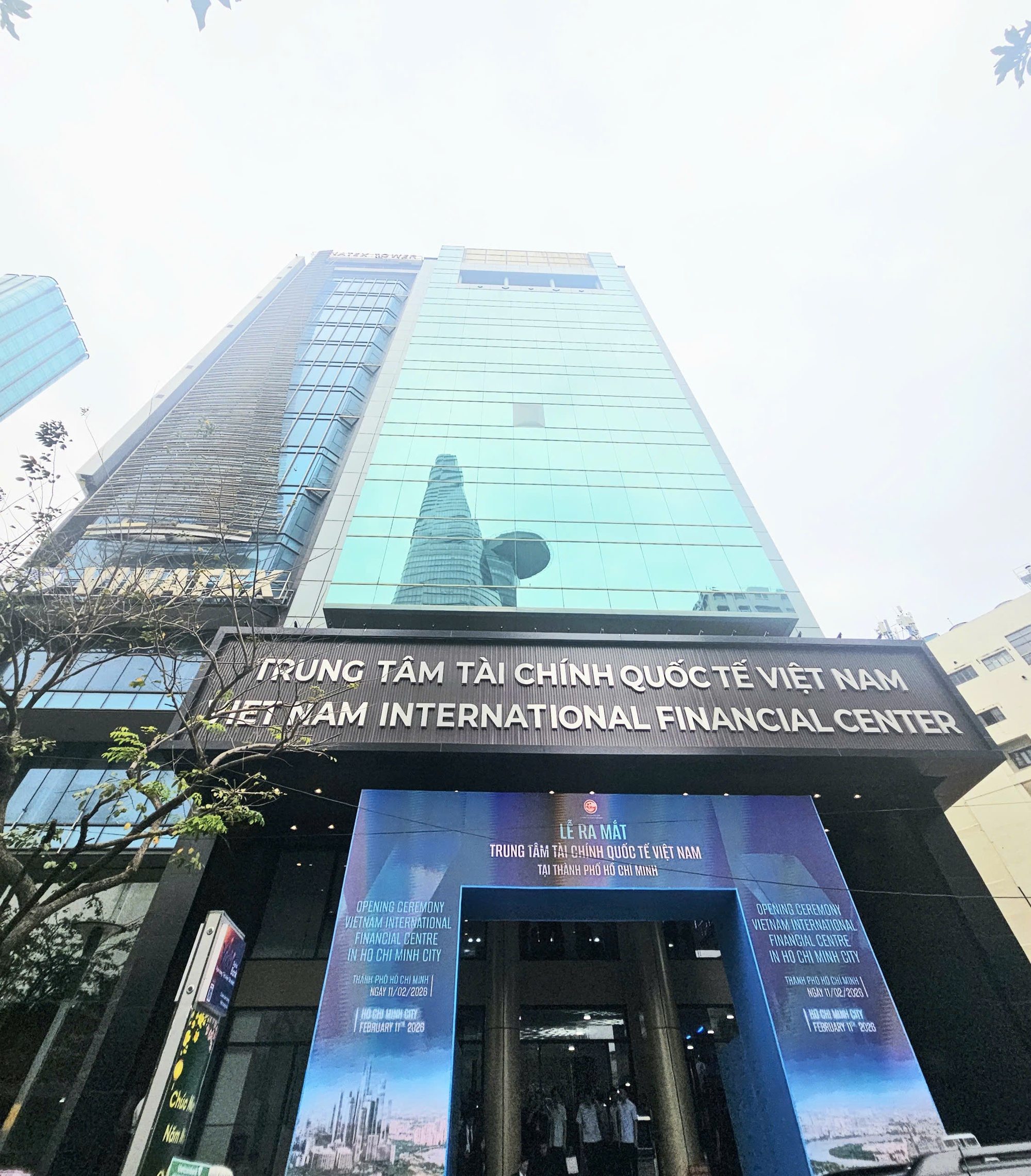 TPHCM lọt tốp 3 trung tâm tài chính khu vực, vượt qua Bangkok, Jakarta - Ảnh 1