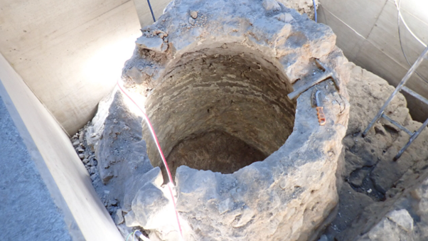 Sửa thang máy, lọt vào thế giới 2.000 năm trước dưới hầm khách sạn - Ảnh 2