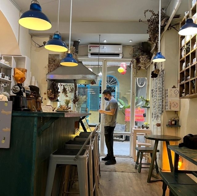 Quán cà phê không cho khách ngồi quá 1,5 tiếng sắp dừng hoạt động: Vì sao có thể tồn tại suốt 10 năm? - Ảnh 3