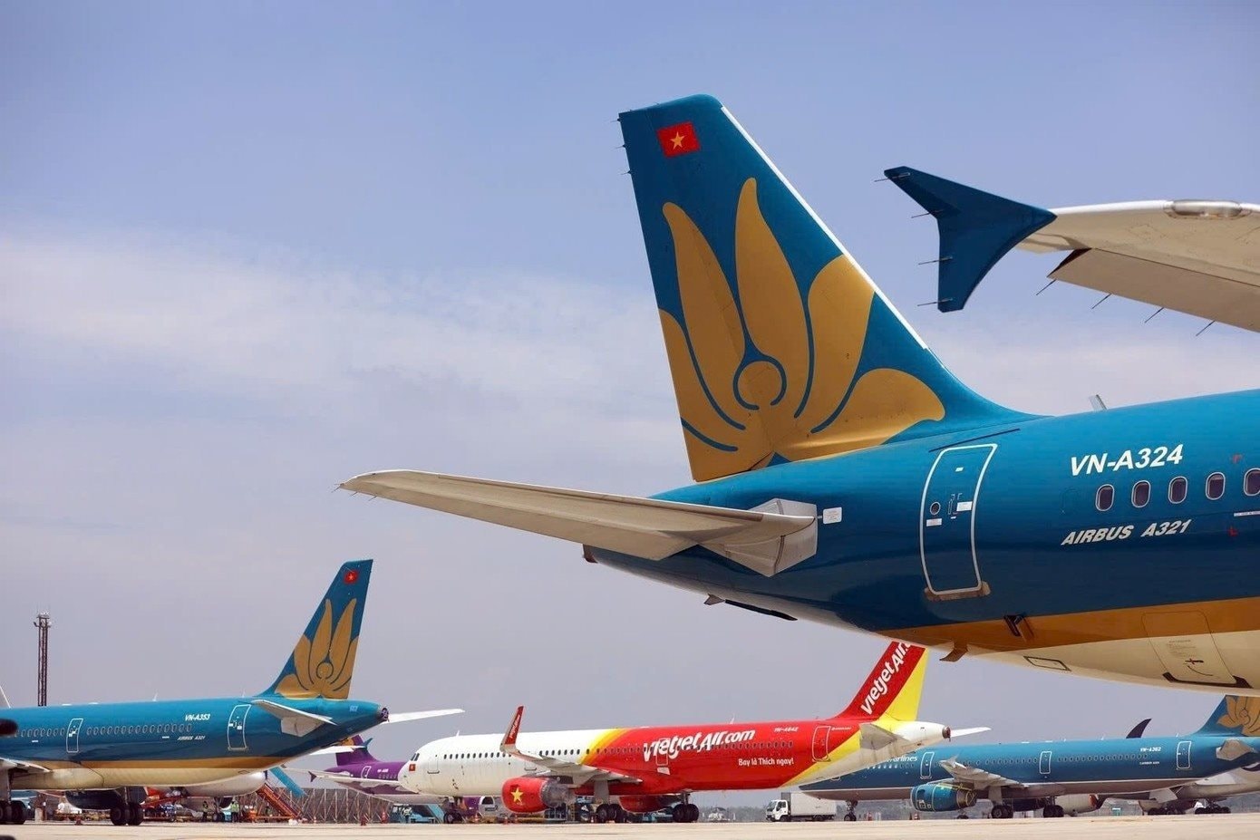 Lý do Vietnam Airlines sắp tạm dừng khai thác một số đường bay nội địa từ ngày 1/4 - Ảnh 1