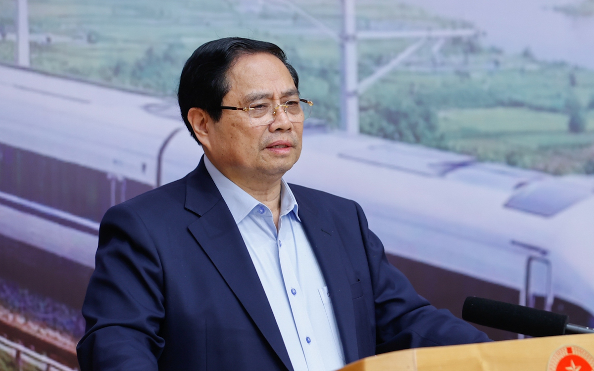 Thủ tướng: Cần chuyển trạng thái từ ‘làm thuê’ cho nhà thầu ngoại sang ‘làm chủ’ để triển khai dự án đường sắt