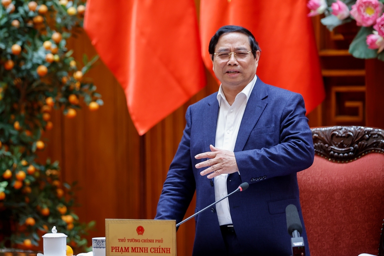 Thủ tướng: Sử dụng ngay Quỹ bình ổn giá xăng dầu; dứt khoát không để thiếu năng lượng trong mọi hoàn cảnh - Ảnh 4