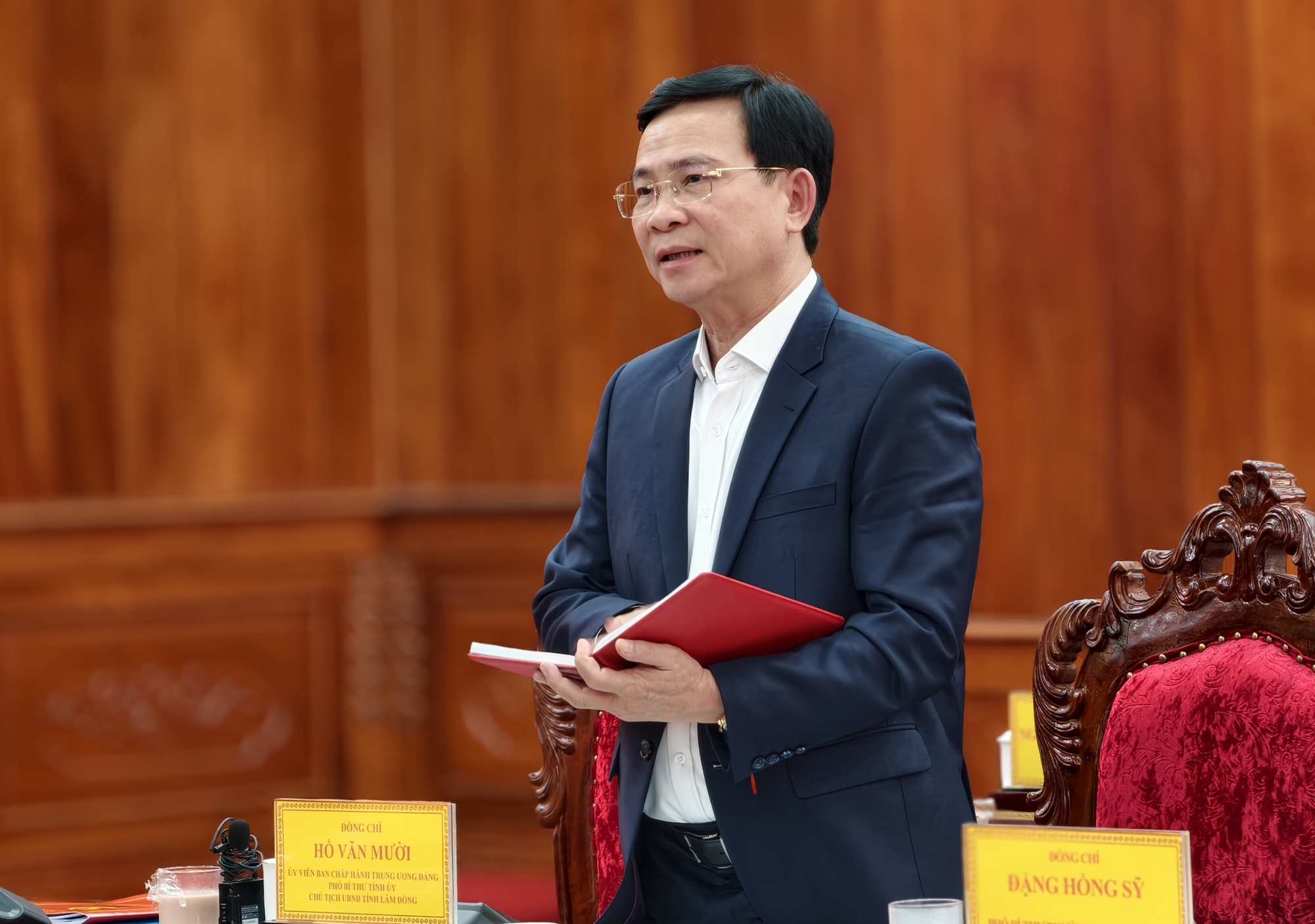 Kiên quyết xử lý các vi phạm để tháo gỡ vướng mắc hàng trăm dự án ở Lâm Đồng - Ảnh 1