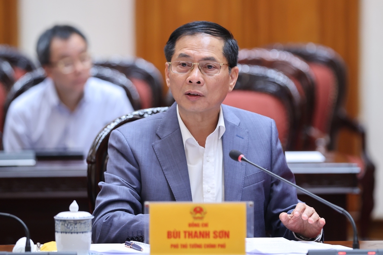 Thủ tướng: Mở rộng đối tượng, nâng mức thu nhập được thụ hưởng nhà ở xã hội - Ảnh 4