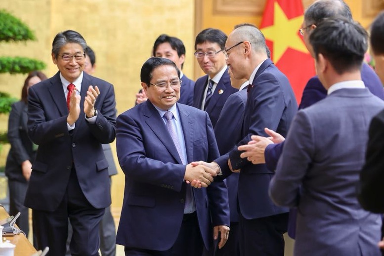Thủ tướng đối thoại với doanh nghiệp Nhật Bản: Môi trường đầu tư của Việt Nam sẽ trở thành ưu thế nổi trội - Ảnh 1