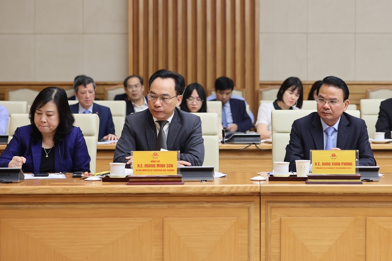 Thủ tướng đối thoại với doanh nghiệp Nhật Bản: Môi trường đầu tư của Việt Nam sẽ trở thành ưu thế nổi trội - Ảnh 6