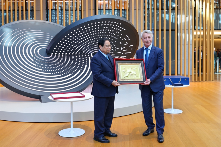 Thủ tướng thăm tập đoàn khí đốt hàng đầu của Nga, thúc đẩy các dự án LNG lớn tại Việt Nam - Ảnh 5