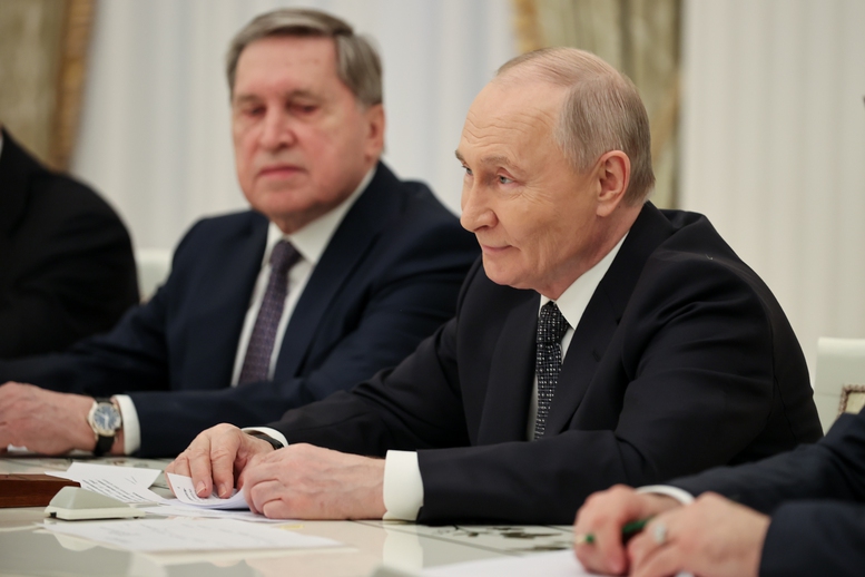 Tổng thống Nga Vladimir Putin giao Bộ Ngoại giao Nga xem xét miễn thị thực cho người dân Việt Nam - Ảnh 2