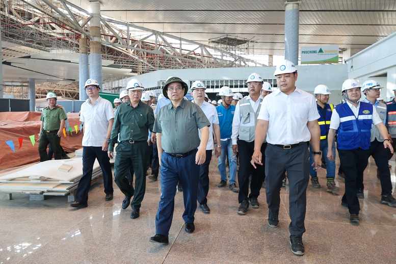 Thủ tướng Phạm Minh Chính: Khai thác thương mại sân bay Long Thành vào cuối năm 2026 - Ảnh 1