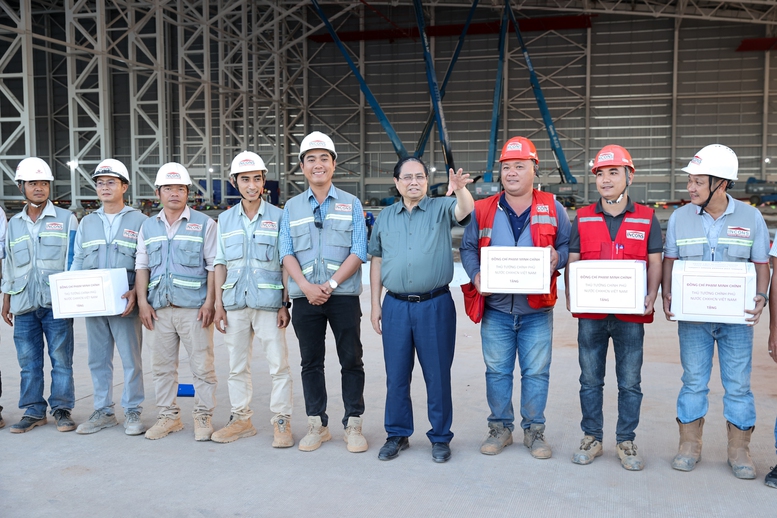 Thủ tướng Phạm Minh Chính: Khai thác thương mại sân bay Long Thành vào cuối năm 2026 - Ảnh 6