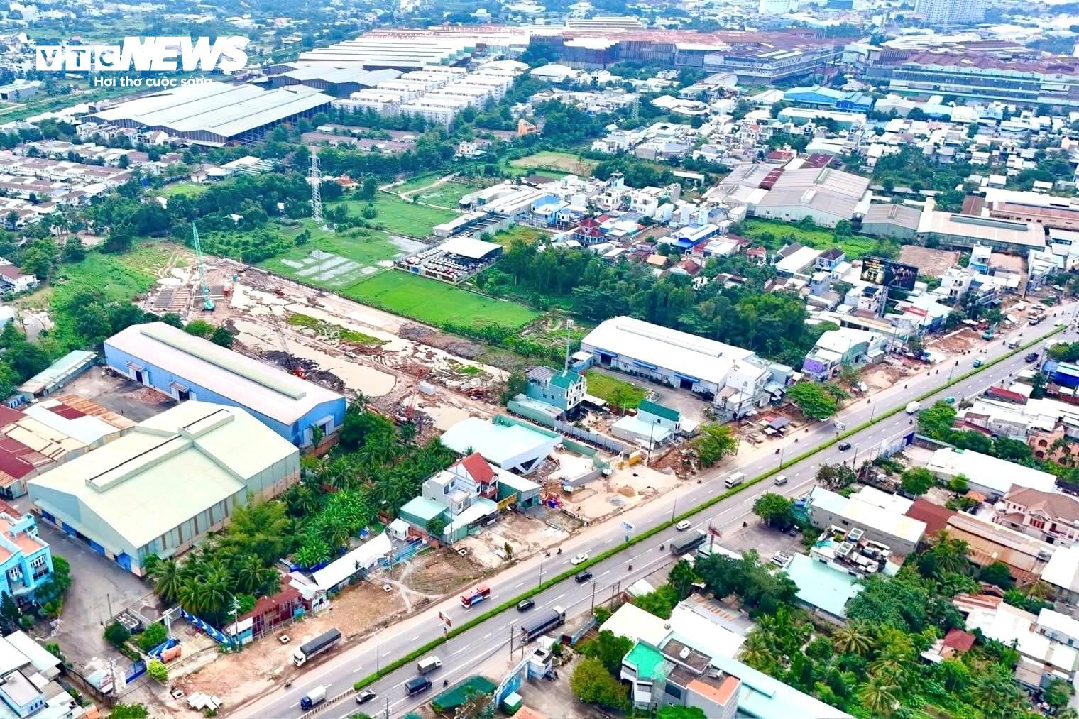 Metro đang thiết lập lại giá trị bất động sản TP.HCM - Ảnh 4