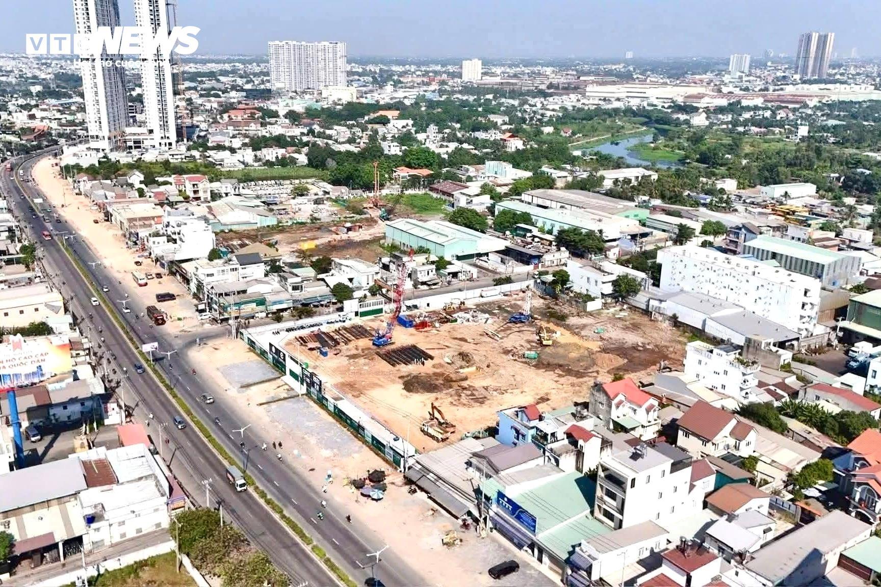 Metro đang thiết lập lại giá trị bất động sản TP.HCM - Ảnh 3
