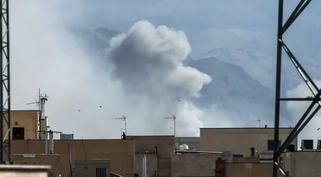 Nghiêm trọng hơn nhiều cuộc đột kích nhằm vào Venezuela, thị trường “nín thở” chờ những biến động mạnh từ xung đột Mỹ, Israel với Iran - Ảnh 1