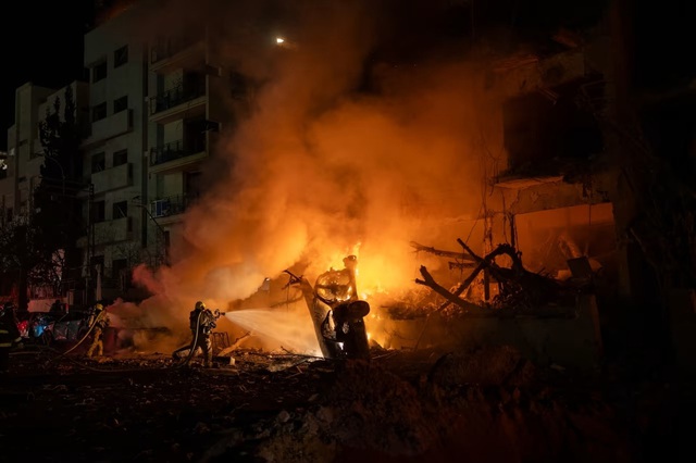 Patriot bắn trượt tên lửa Iran – Tehran nã vũ khí gấp 15 lần tốc độ âm thanh, tuyên bố 200 quân Mỹ thương vong - Ảnh 3