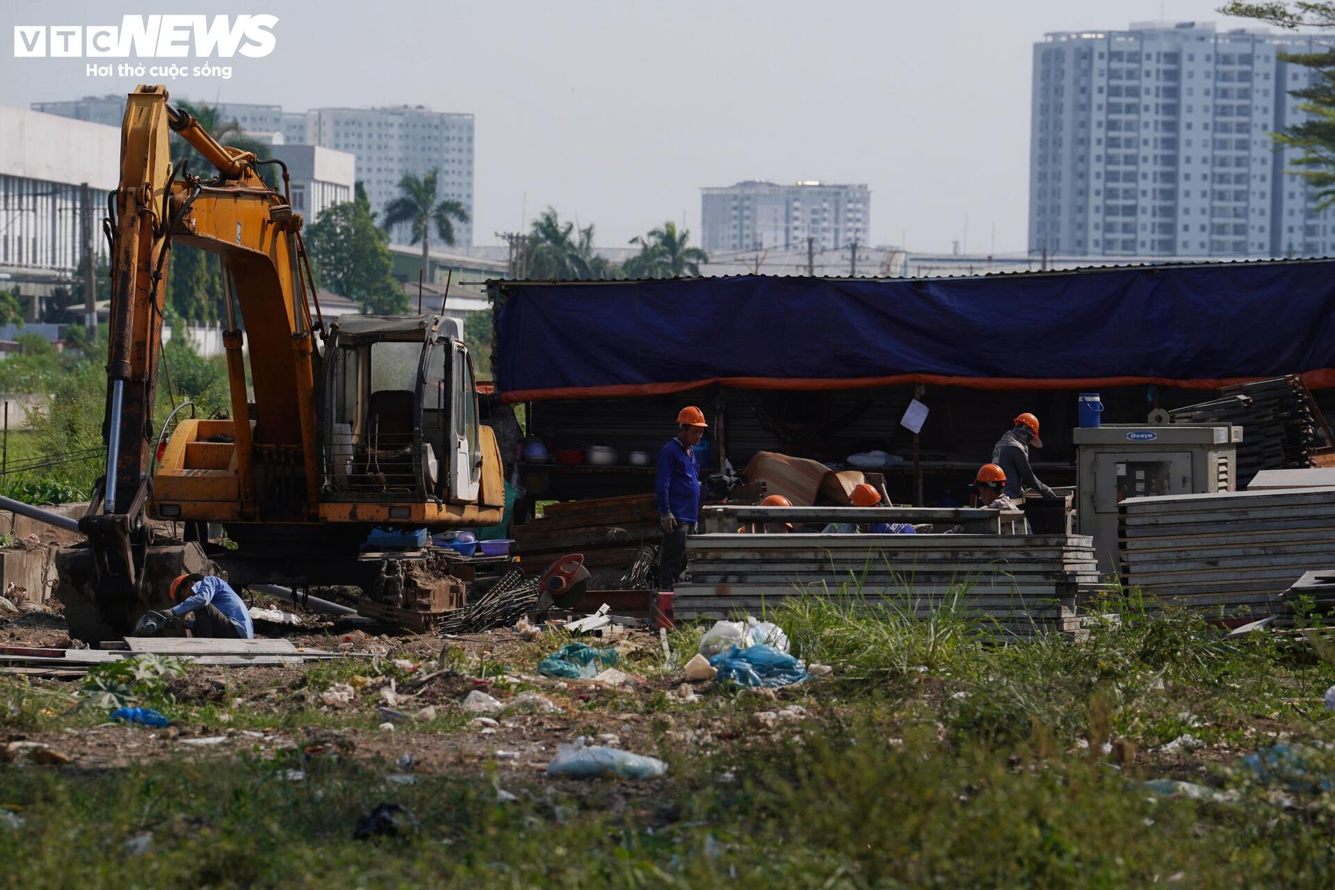 Dự án kênh 9.000 tỷ chậm tiến độ, thi công cầm chừng kéo dài - Ảnh 3