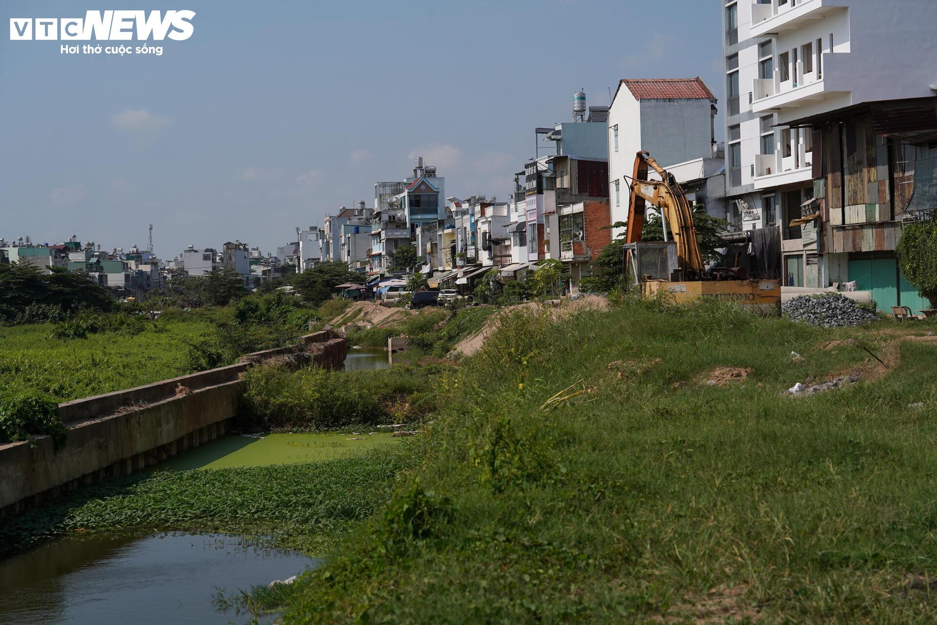 Dự án kênh 9.000 tỷ chậm tiến độ, thi công cầm chừng kéo dài - Ảnh 2