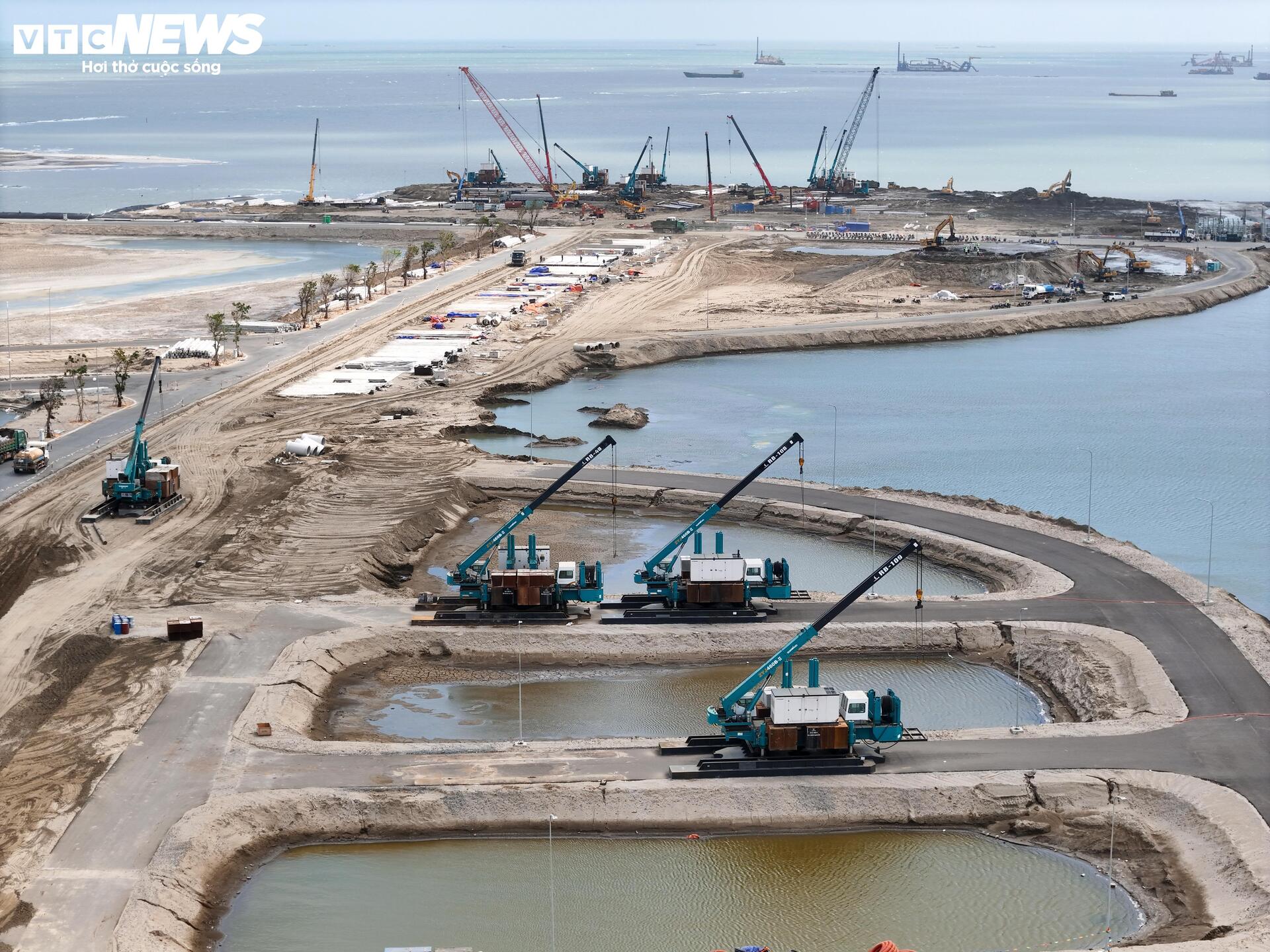 Cận cảnh khu đô thị lấn biển Cần Giờ sau gần một năm thi công - Ảnh 4