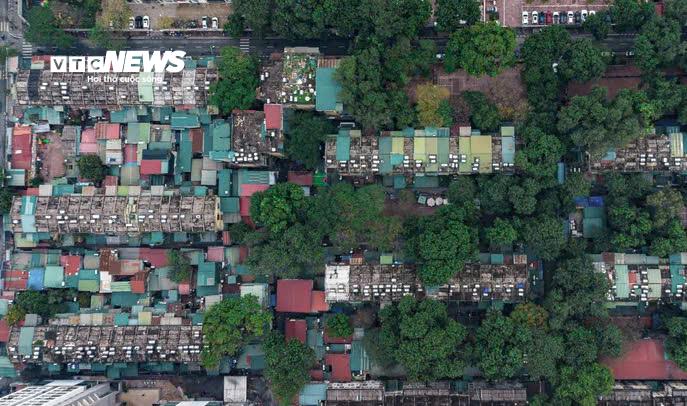 Bên trong những khu tập thể xuống cấp trên ‘đất vàng’ Hà Nội - Ảnh 12