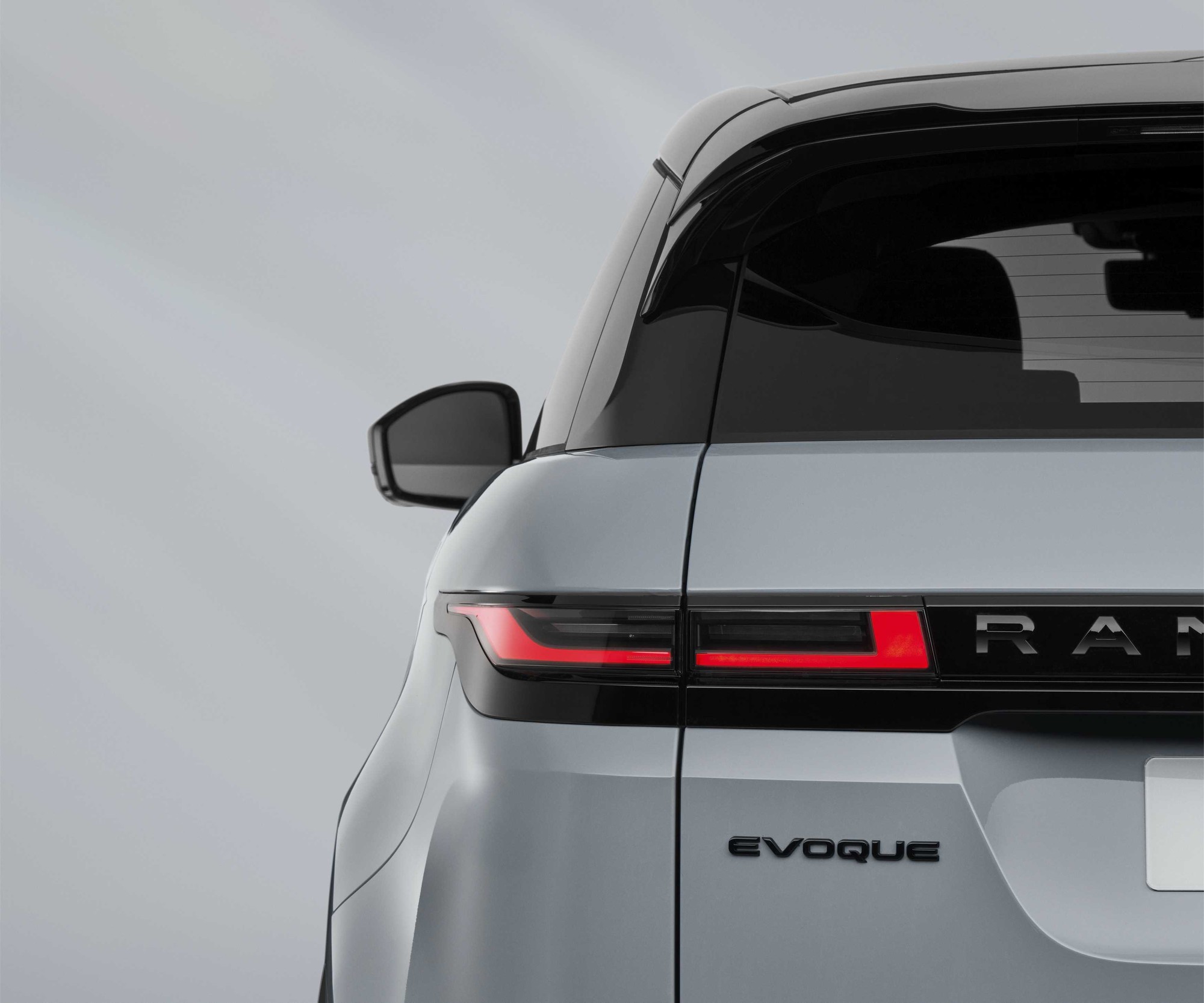 Thương hiệu xe mà mọi gã đàn ông đều mê, Range Rover 2026 ra mắt Việt Nam, giá từ 2,739 tỷ - Ảnh 4