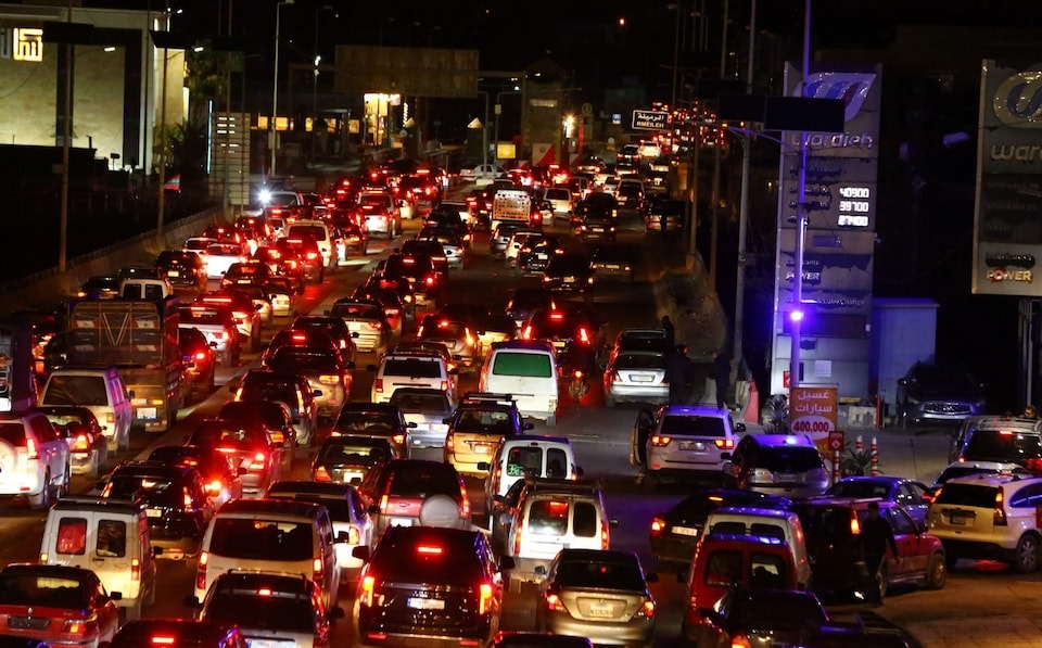 "Nhiều máy bay Mỹ" rơi ở Kuwait, lực lượng thân Iran tham chiến, xung đột lan khắp Trung Đông - Ảnh 3