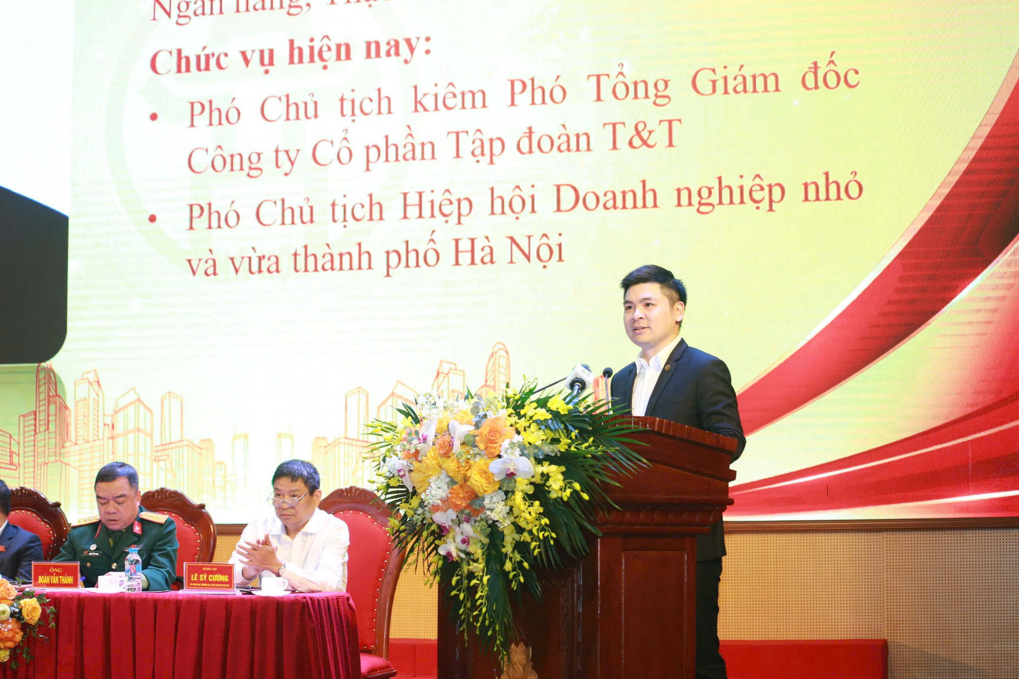 Loạt doanh nhân trúng cử đại biểu HĐND TP.Hà Nội - Ảnh 2