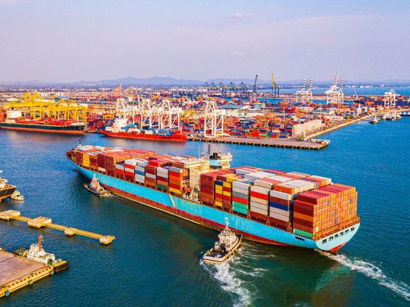 Hàng Việt đi Trung Đông: 'Trễ 15-20 ngày là lỡ mùa bán, kéo dài vài tháng coi như mất cả đơn hàng' - Ảnh 3