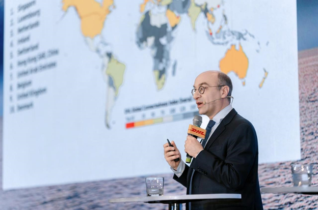 Doanh nghiệp logistics Việt cần 'vũ khí' gì trong tình hình hiện nay? - Ảnh 1